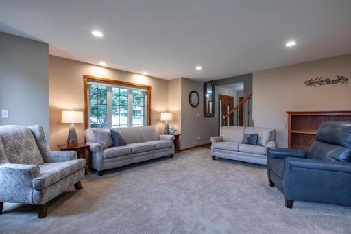 704 Country Estate Court SE, Stewartville, MN 55976