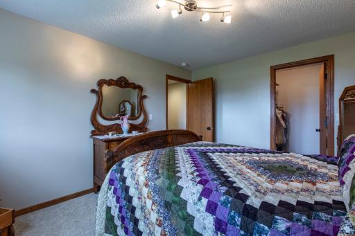 704 Country Estate Court SE, Stewartville, MN 55976