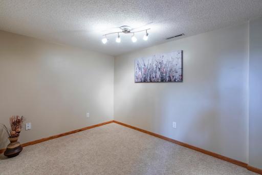 704 Country Estate Court SE, Stewartville, MN 55976
