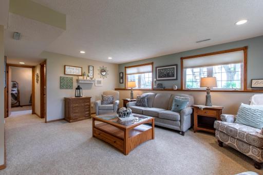 704 Country Estate Court SE, Stewartville, MN 55976