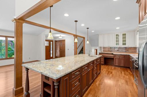 40-web-or-mls-3116 Old County Rd-40.jpg
