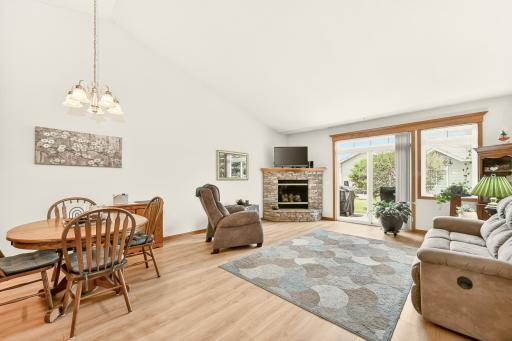 4207 Redhawk Drive SE, Rochester, MN 55904