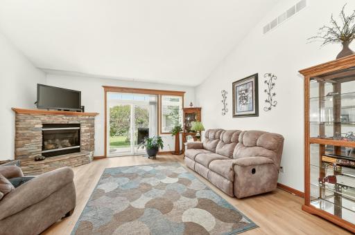4207 Redhawk Drive SE, Rochester, MN 55904