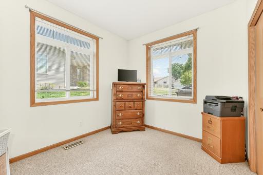 4207 Redhawk Drive SE, Rochester, MN 55904