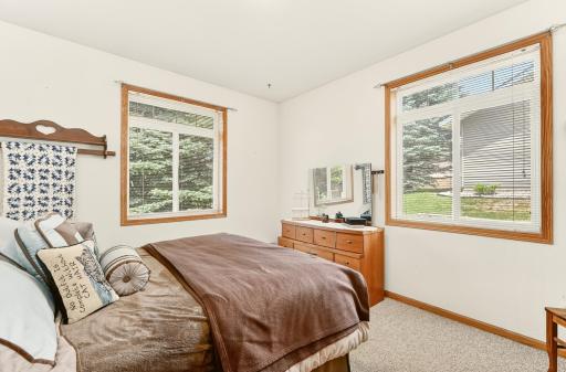 4207 Redhawk Drive SE, Rochester, MN 55904