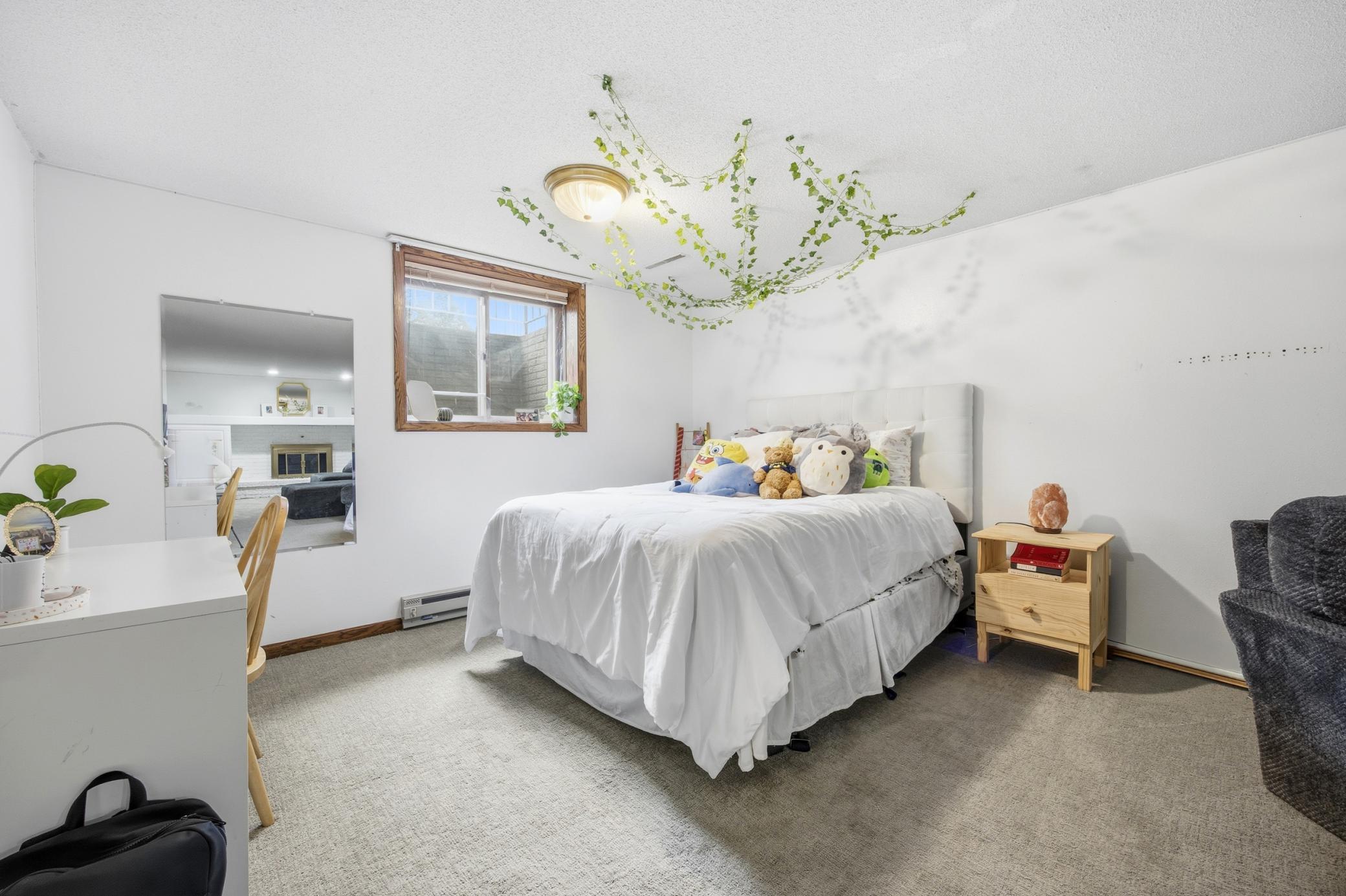 Bedroom option (basement family) room)