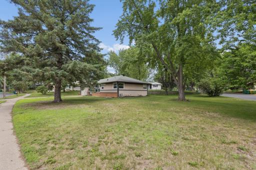 7800 53rd Avenue N, New Hope, MN 55428