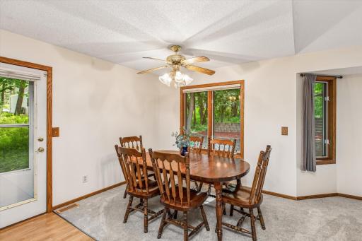 326 Warner Avenue N, Mahtomedi, MN 55115