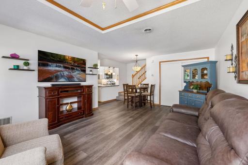 1929 Southcross Drive W, 1204, Burnsville, MN 55306