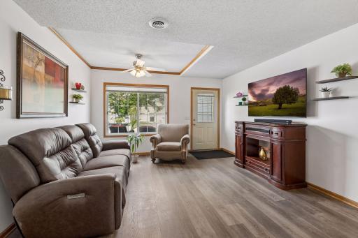 1929 Southcross Drive W, 1204, Burnsville, MN 55306