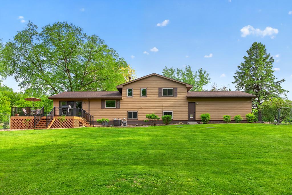 4 bed 2 bath home for sale on 6 acres 5633 Saint Mary Dr NW Rochester MN 55901