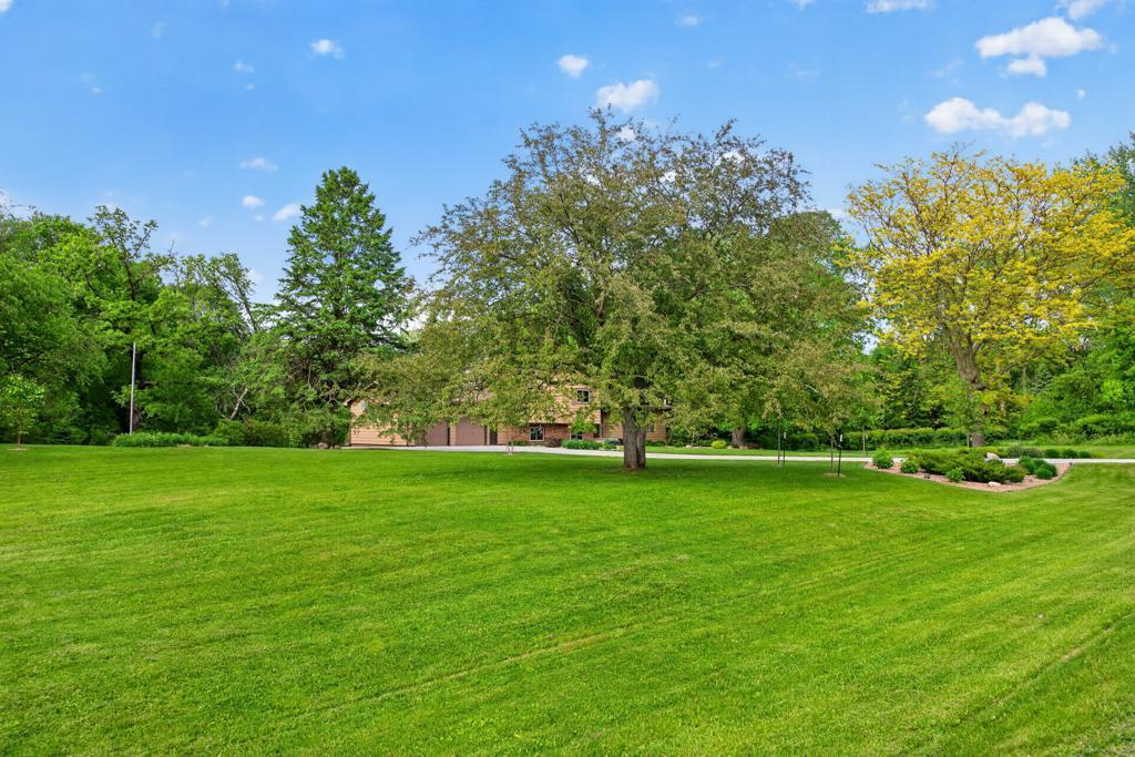 4 bed 2 bath home for sale on 6 acres 5633 Saint Mary Dr NW Rochester MN 55901
