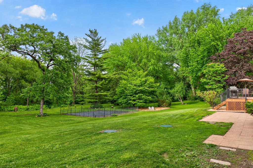 4 bed 2 bath home for sale on 6 acres 5633 Saint Mary Dr NW Rochester MN 55901