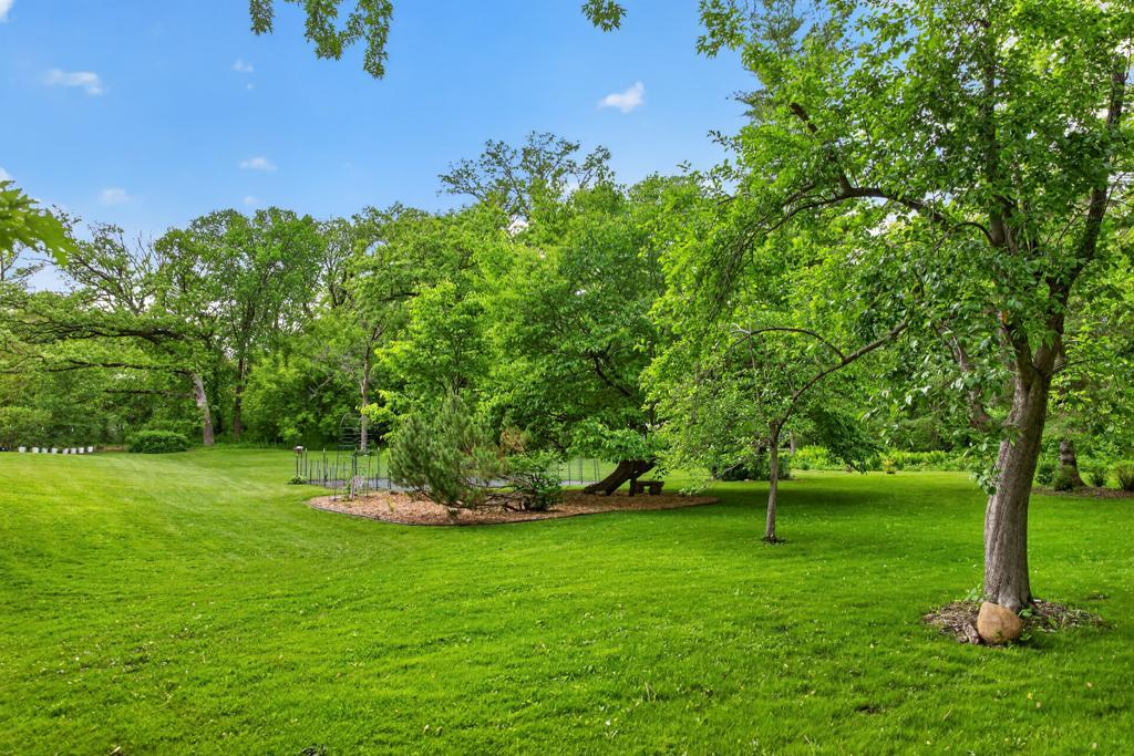 4 bed 2 bath home for sale on 6 acres 5633 Saint Mary Dr NW Rochester MN 55901