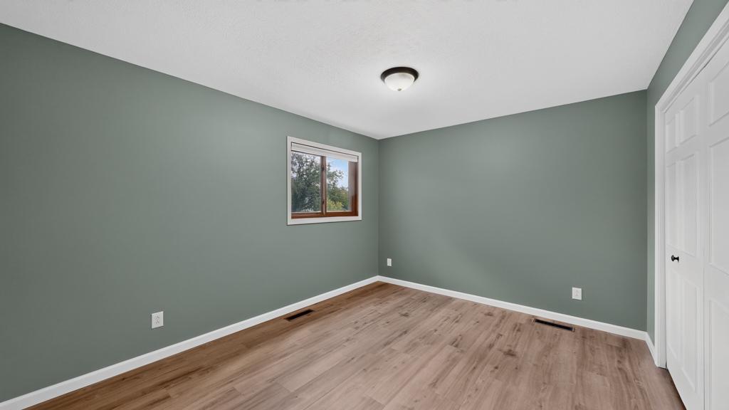 4 bed 2 bath home for sale on 6 acres 5633 Saint Mary Dr NW Rochester MN 55901