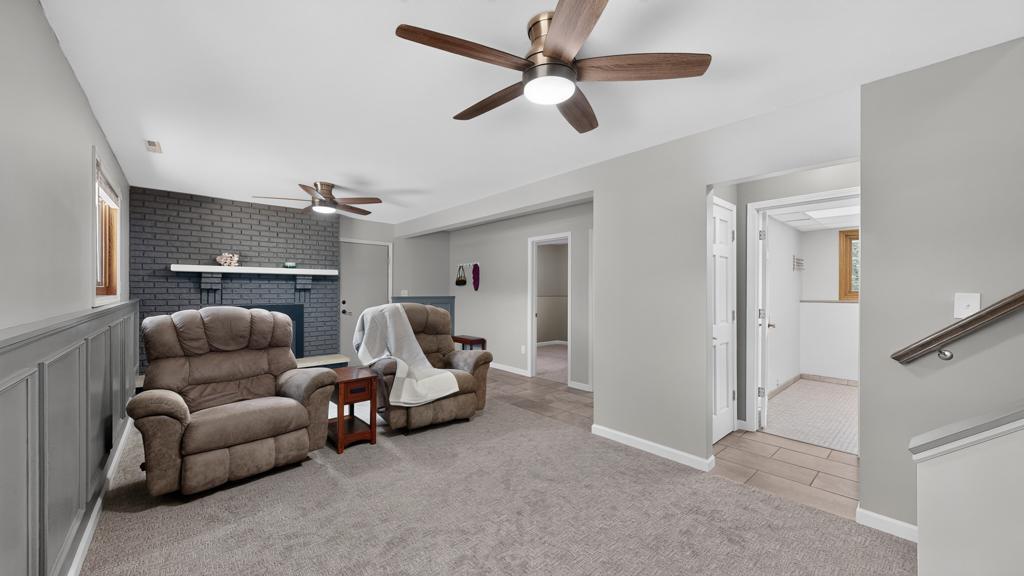 4 bed 2 bath home for sale on 6 acres 5633 Saint Mary Dr NW Rochester MN 55901