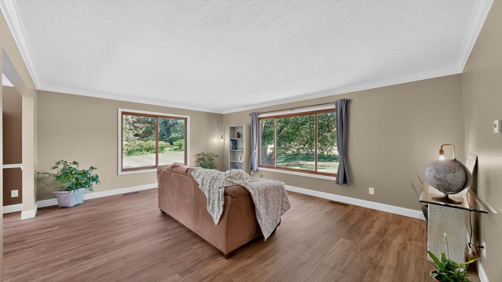 4 bed 2 bath home for sale on 6 acres 5633 Saint Mary Dr NW Rochester MN 55901