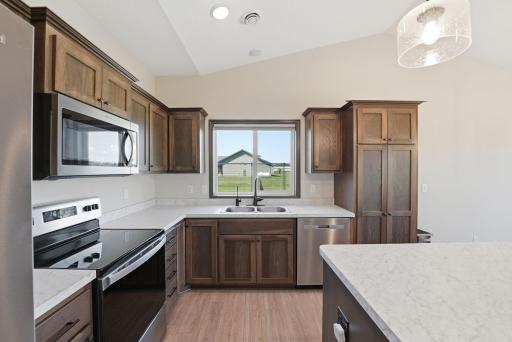 8594 Dolphin Road, Princeton, MN 55371