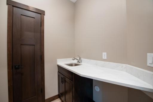 216 Dancing Waters Circle, Mankato, MN 56001