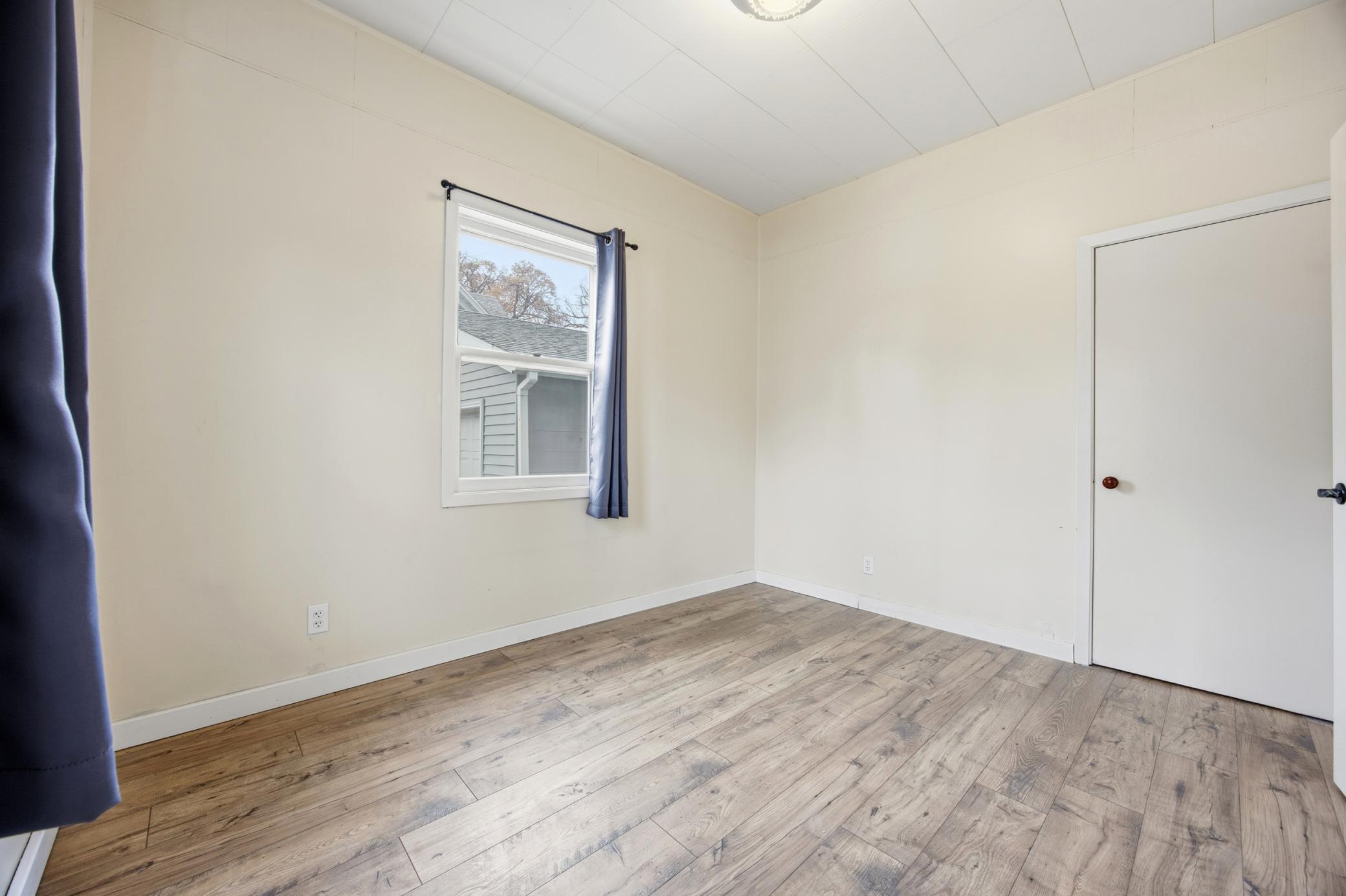 Bedroom #1