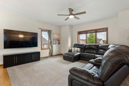 2575 Fox Hollow Lane, Owatonna, MN 55060