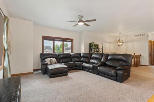 2575 Fox Hollow Lane, Owatonna, MN 55060