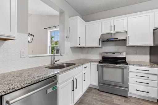 11962 85th Place N, Maple Grove, MN 55369