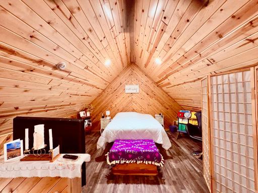 Upper level bedroom