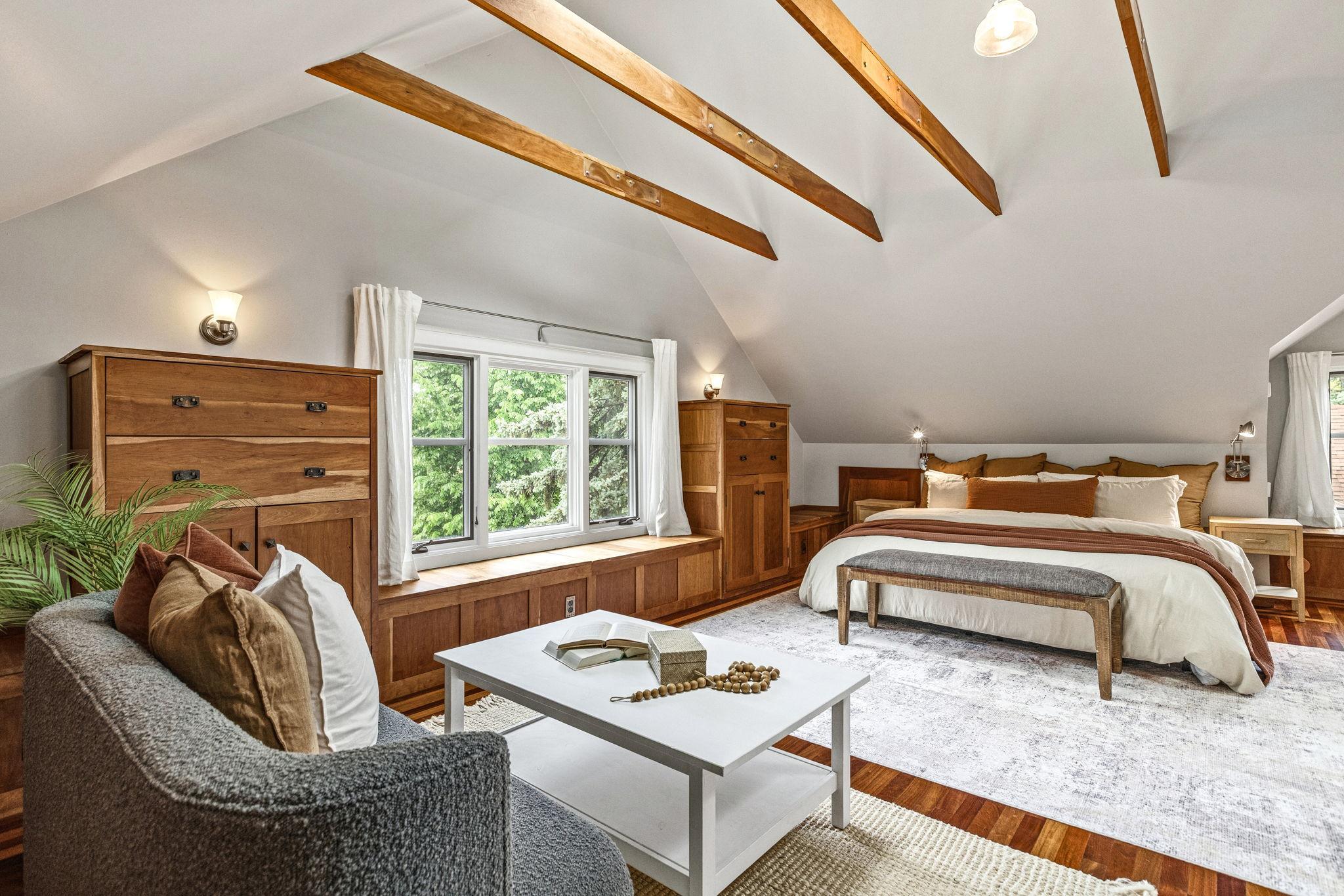 Luxury Suite