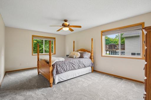 35-web-or-mls-Bluebird Trail NE-S0906-035.jpg