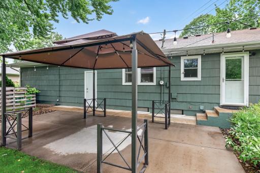 8000 Aster Drive N, Minneapolis, MN 55428