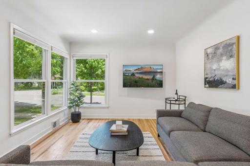 4201 Ewing Avenue S, Minneapolis, MN 55410