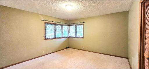 505 E 3rd Street, Morris, MN 56267