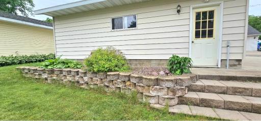 505 E 3rd Street, Morris, MN 56267