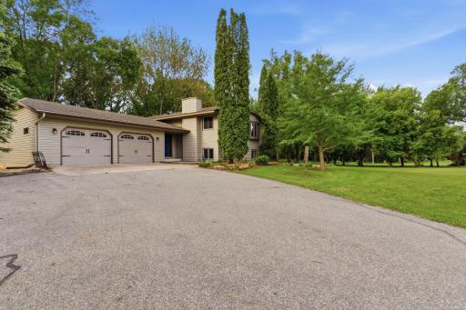1309 Horseshoe Drive, Willmar, MN 56201