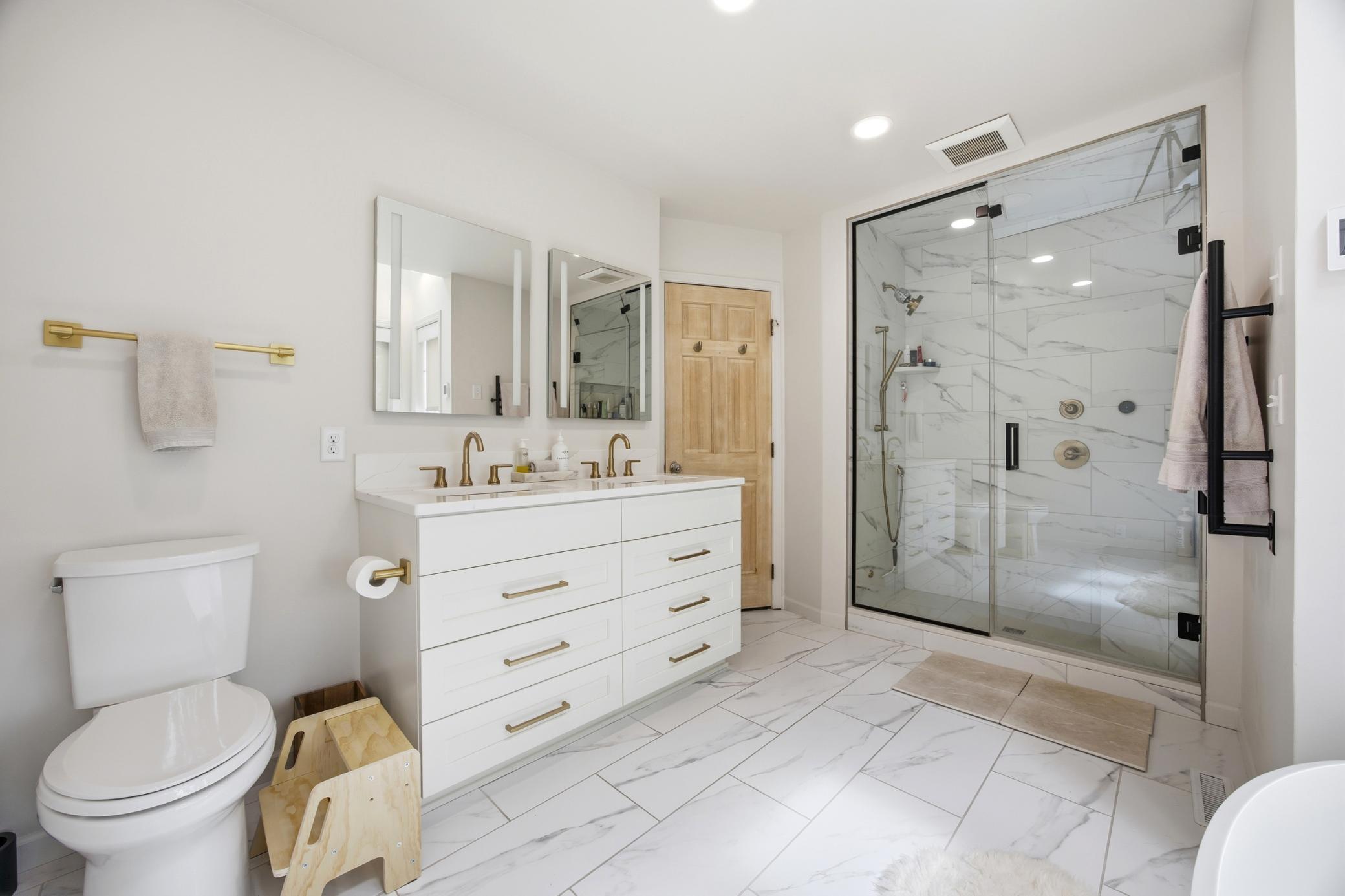 Primary Tile Shower w/ Steam Shower, Heated Floors & Double Sinks