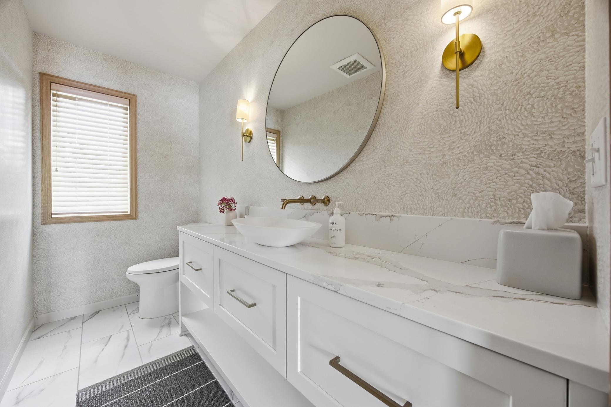 Primary Half Bath- Quartz Countertops