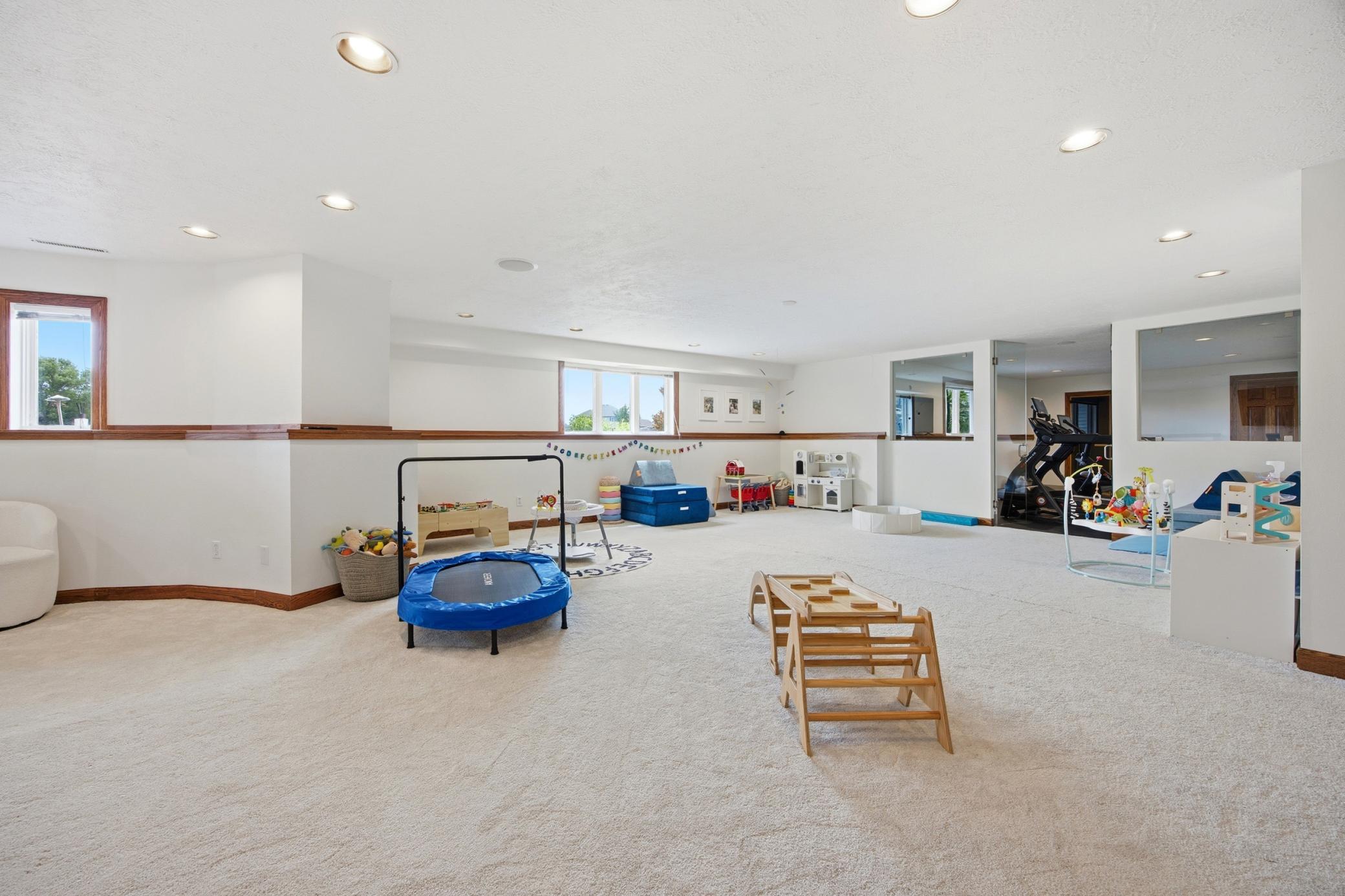 Lower Level Living Room- Daylight Windows