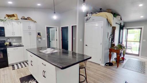 408-N-Main-Street-kitchen.jpg