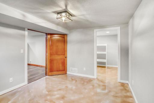 2206 Chancery Street S, Moorhead, MN 56560
