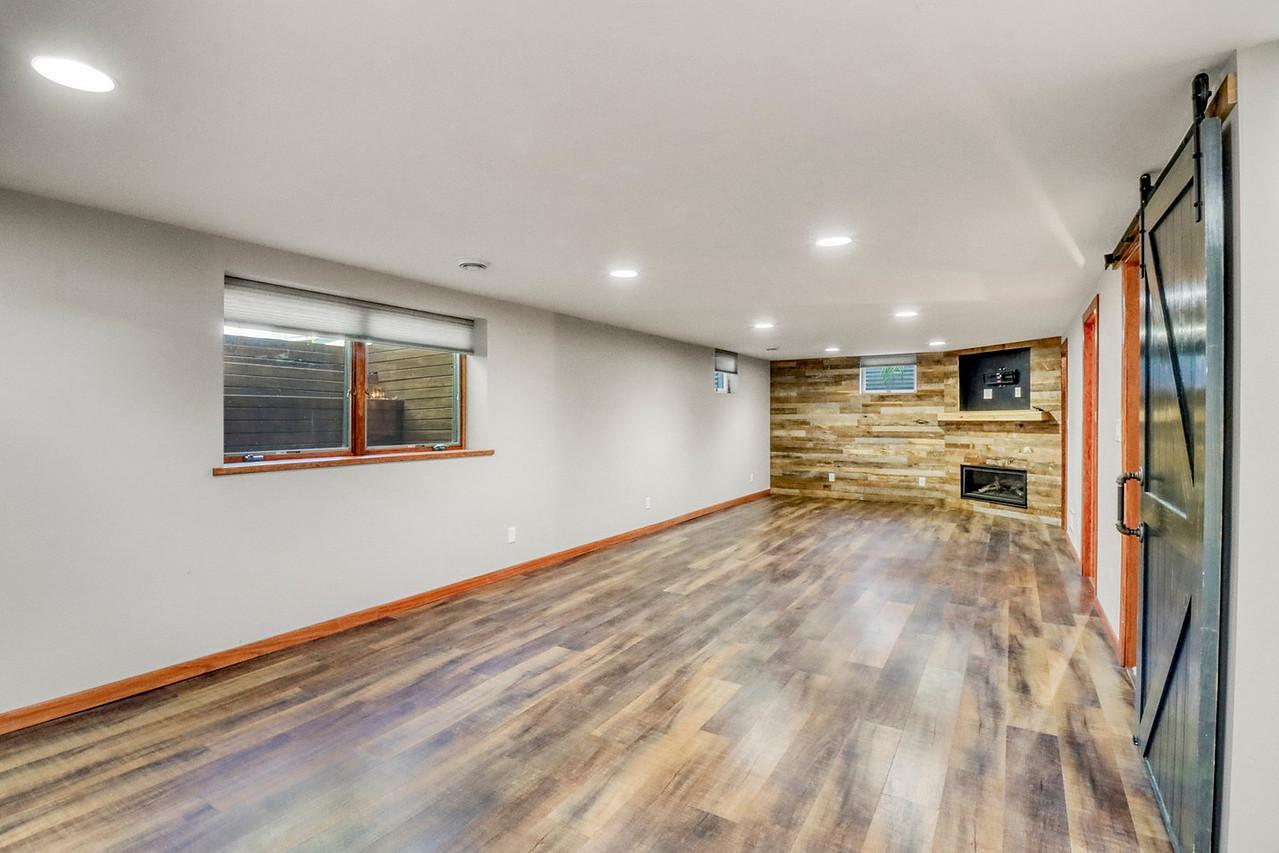 Basement1_2-1280.JPG