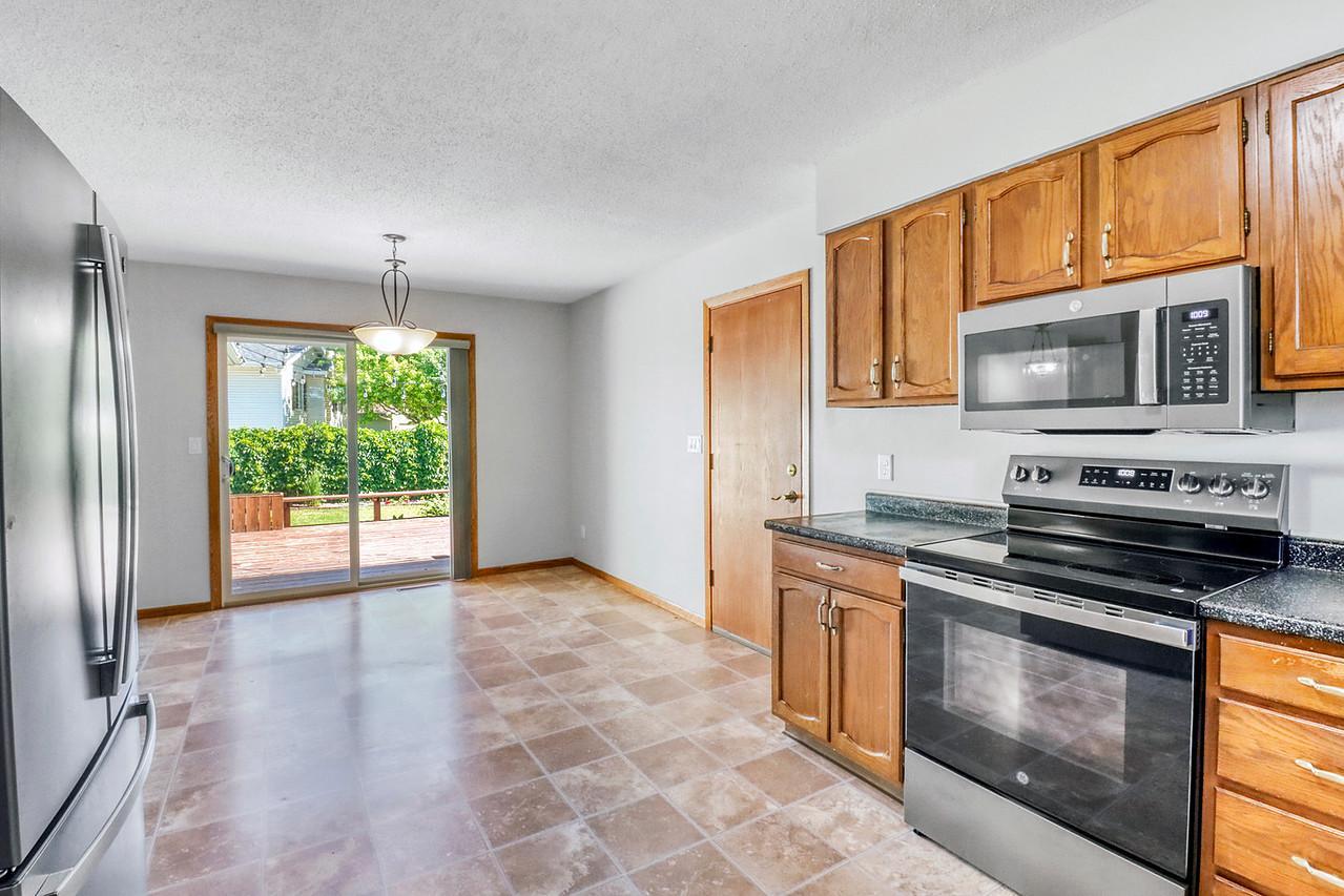Kitchen1_6-1280.JPG