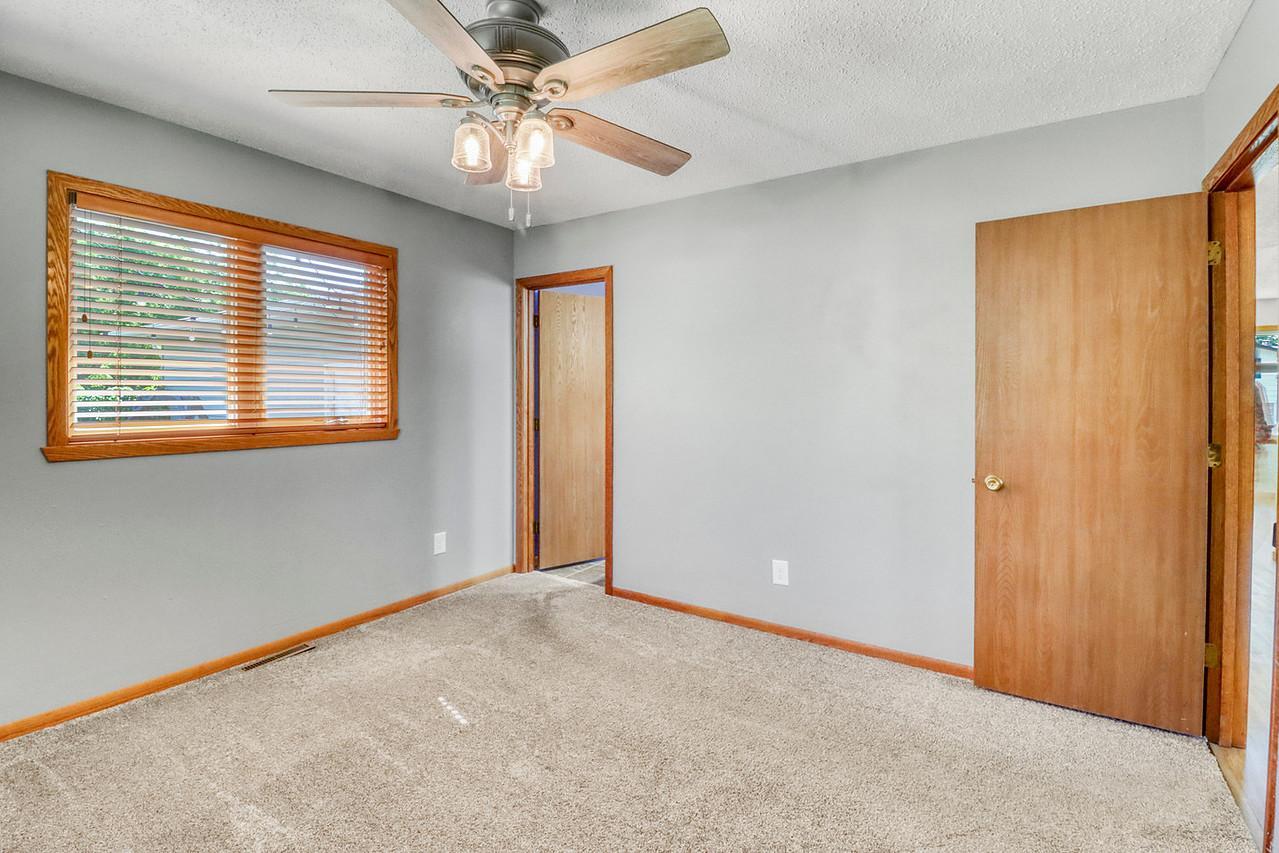 Primary Bedroom1_1-1280.JPG