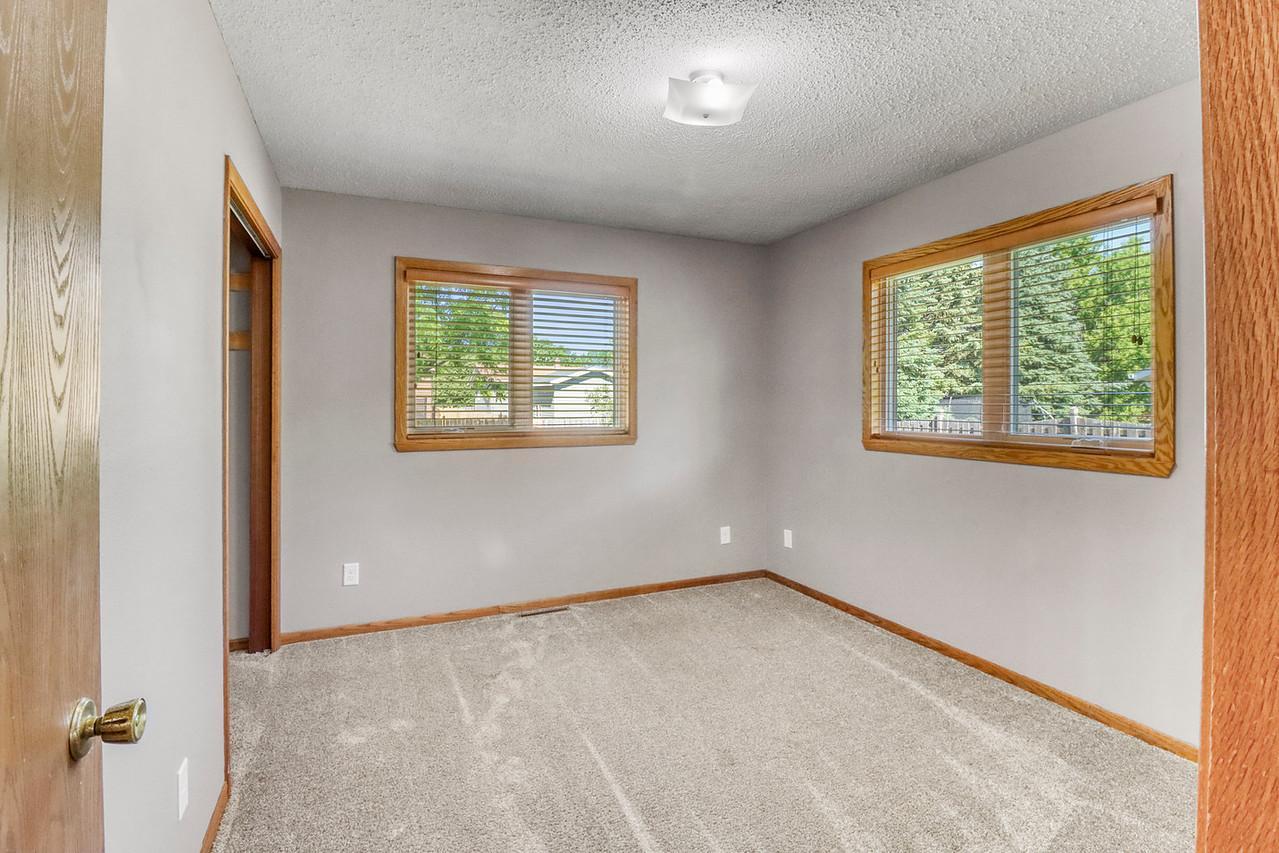 Bedroom2_1-1280.JPG