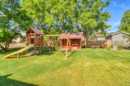 2206 Chancery Street S, Moorhead, MN 56560