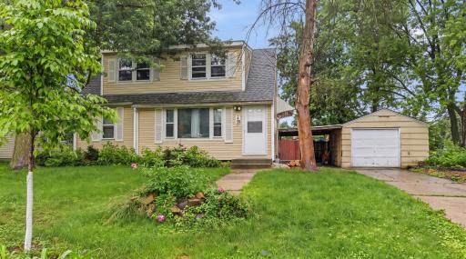 1450 Sandhurst Avenue E, Saint Paul, MN 55109