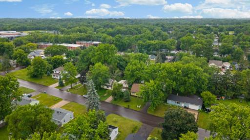 1450 Sandhurst Avenue E, Saint Paul, MN 55109