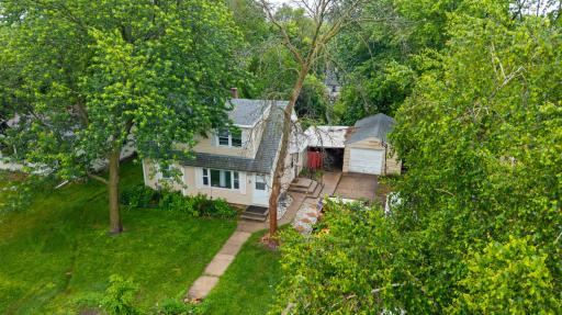 1450 Sandhurst Avenue E, Saint Paul, MN 55109