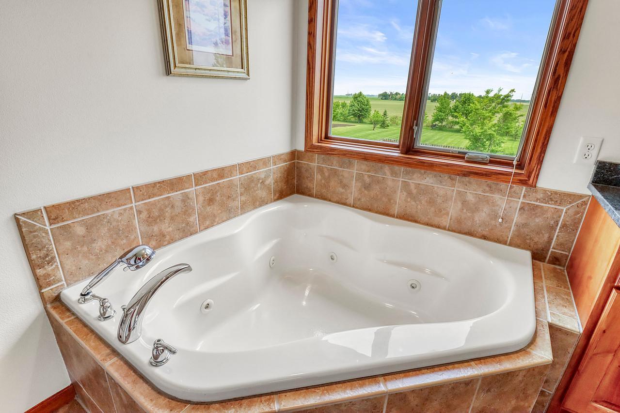 Primary Bathroom1_2-1280.JPG