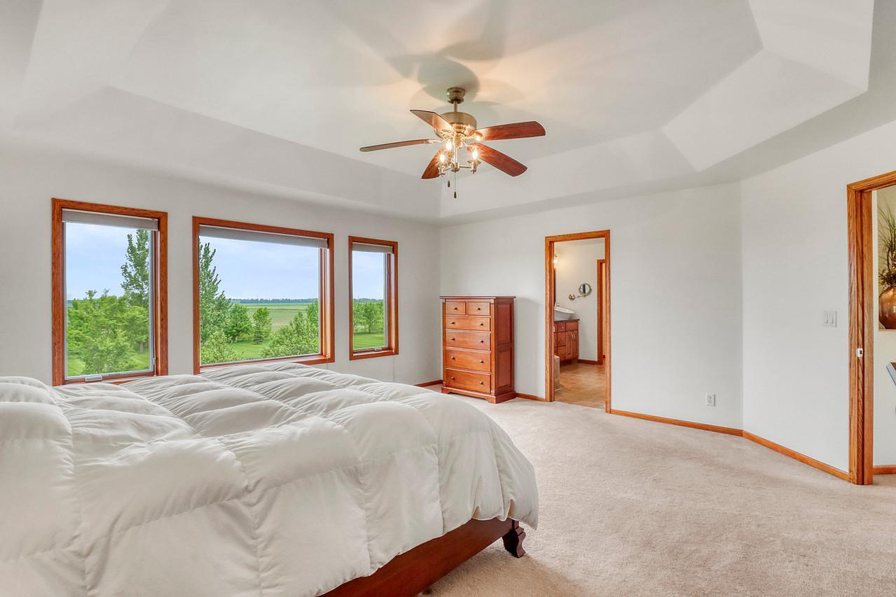 Primary Bedroom1_3-1280.JPG